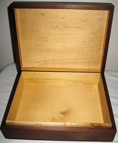 J & J Cash wooden box with woven picture of a golf course: Ailsa Course, Turnberry, Scotland